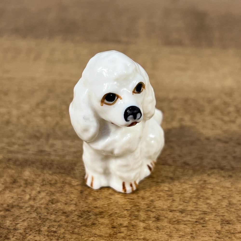 Vintage Miniature Poodle Figurine Bone China Japan - Picture 5 of 7